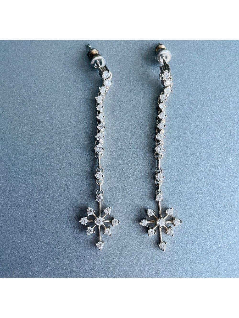 Shiny Cubic Zirconia CZ Snowflake Flower Sterling Silver Dangle Drop Ear…